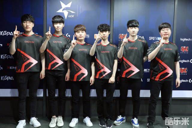 套现成为俱 套现成为俱